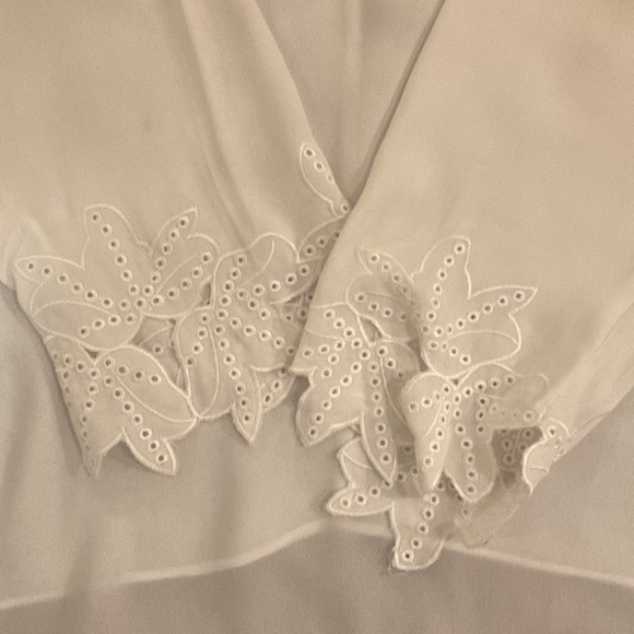 White tunic - Picture 7 of 7